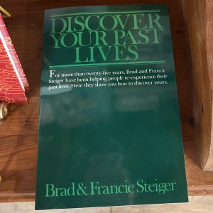 Discover Your Past Lives Book