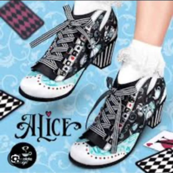Alice Mary Jane Chocoloticas