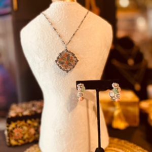 Flower Patch Necklace