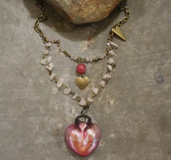 Queen of Hearts Necklace - Image 3