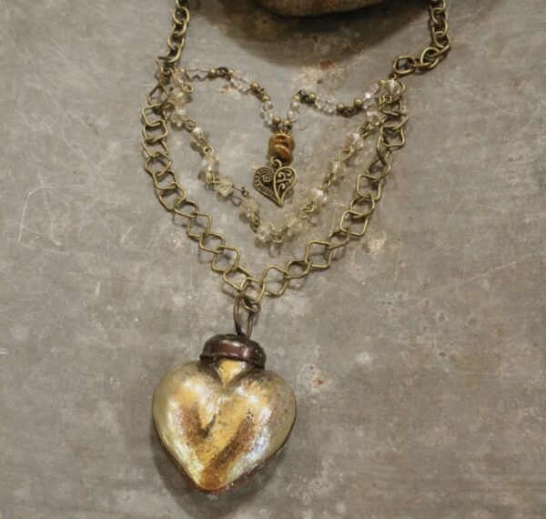 Queen of Hearts Necklace - Image 11