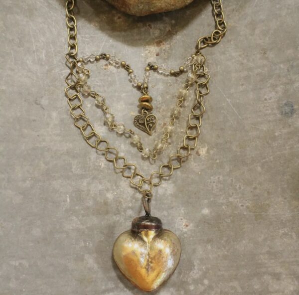 Queen of Hearts Necklace - Image 10