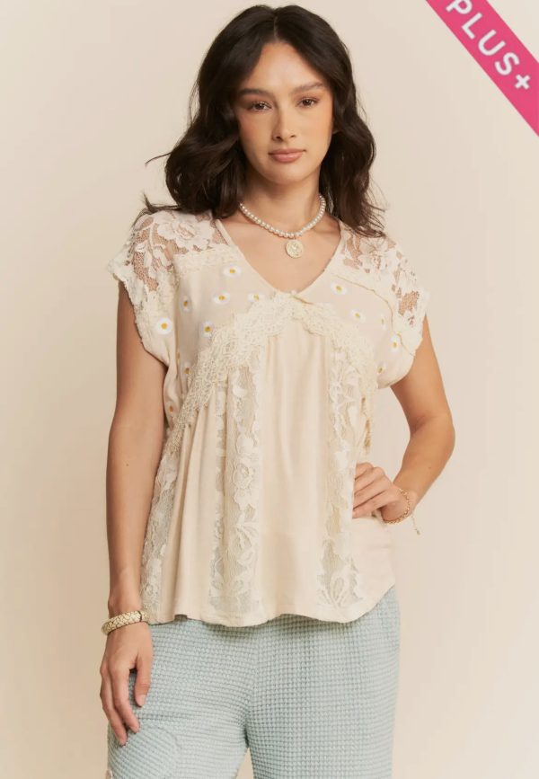 Glitzy Daisy Top- Plus