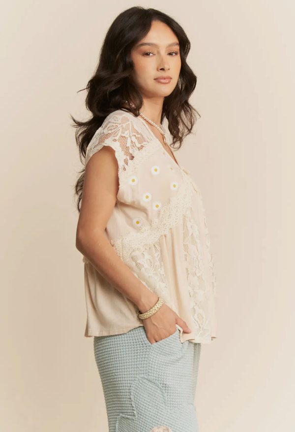 Glitzy Daisy Top- Plus - Image 6