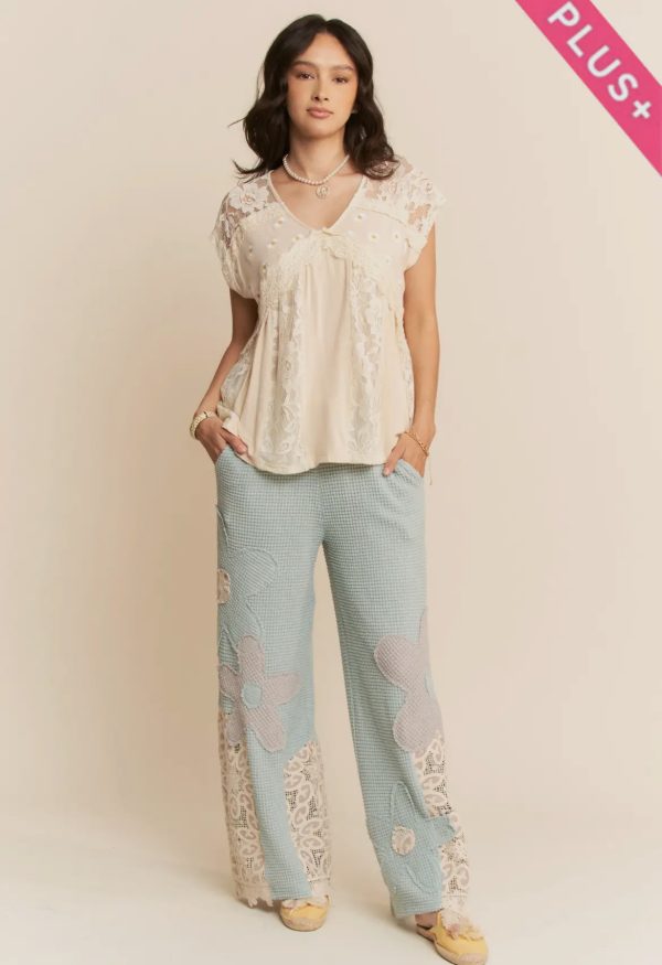 Glitzy Daisy Top- Plus - Image 4