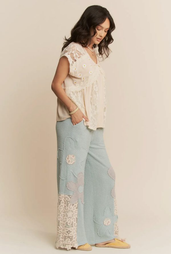 Glitzy Daisy Top- Plus - Image 2