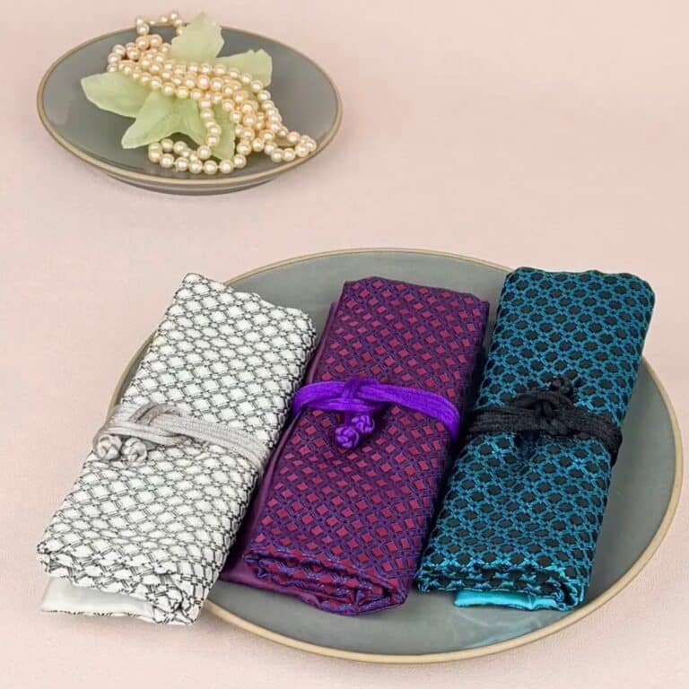 Satin Jewelry Roll